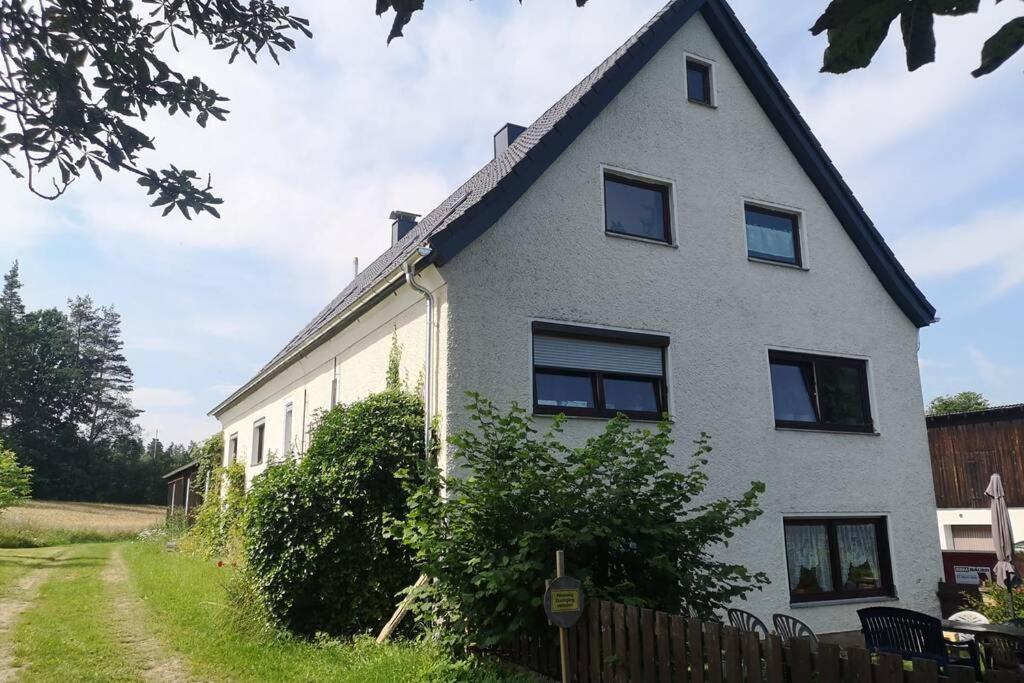 Ruhig Gelegene, Top Moderne Ferienwohnung - Hot Tub Und Sauna Gegen Aufpreis Neuhaus an Der Eger Luaran gambar