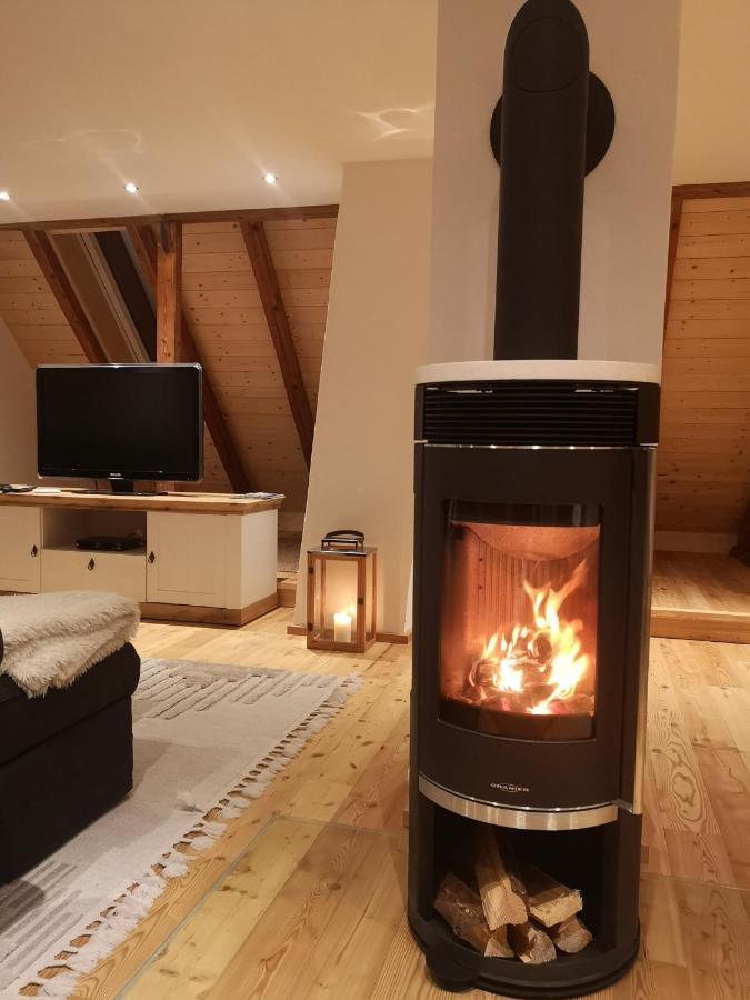 Ruhig Gelegene, Top Moderne Ferienwohnung - Hot Tub Und Sauna Gegen Aufpreis Neuhaus an Der Eger Luaran gambar