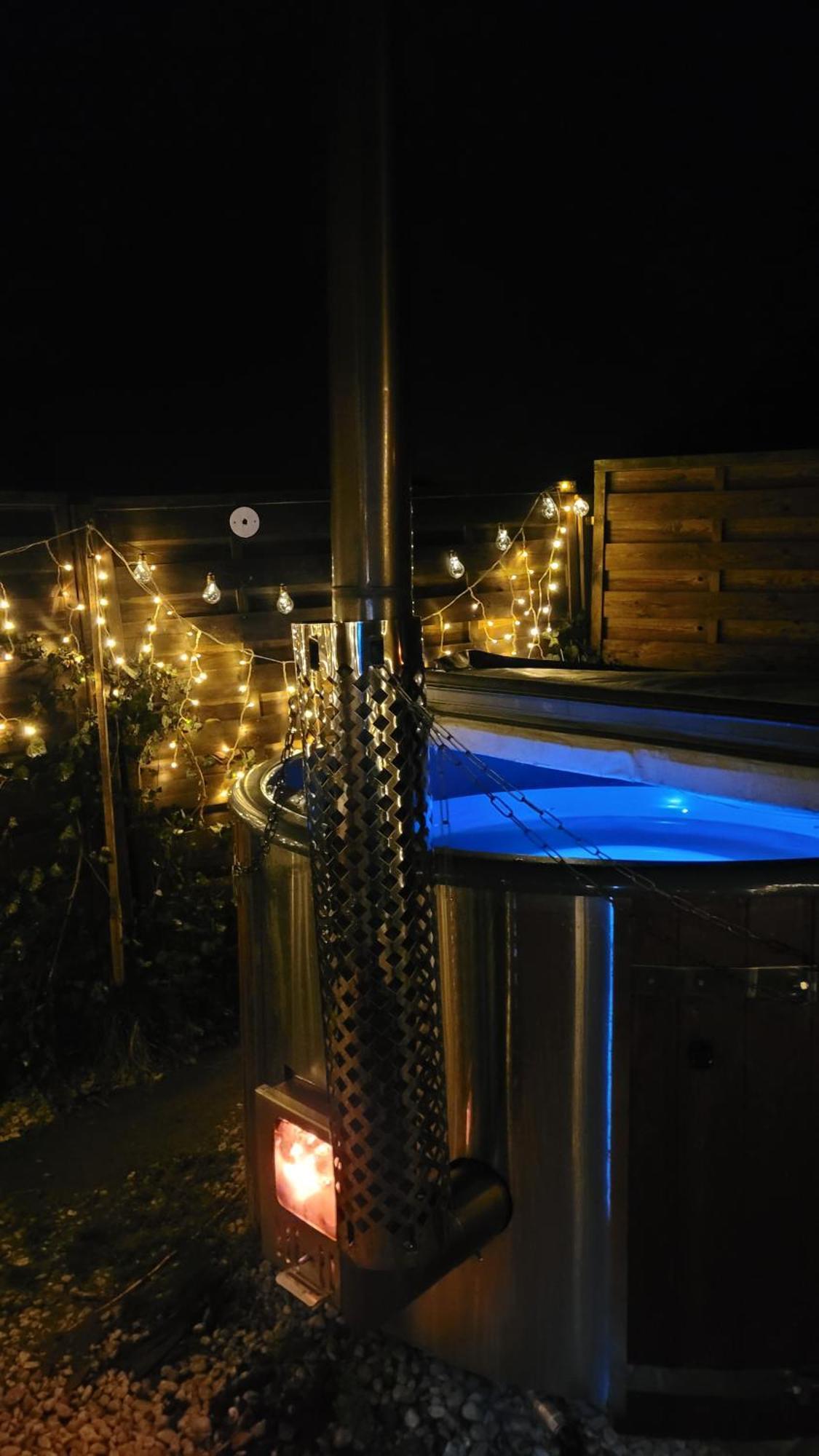 Ruhig Gelegene, Top Moderne Ferienwohnung - Hot Tub Und Sauna Gegen Aufpreis Neuhaus an Der Eger Luaran gambar