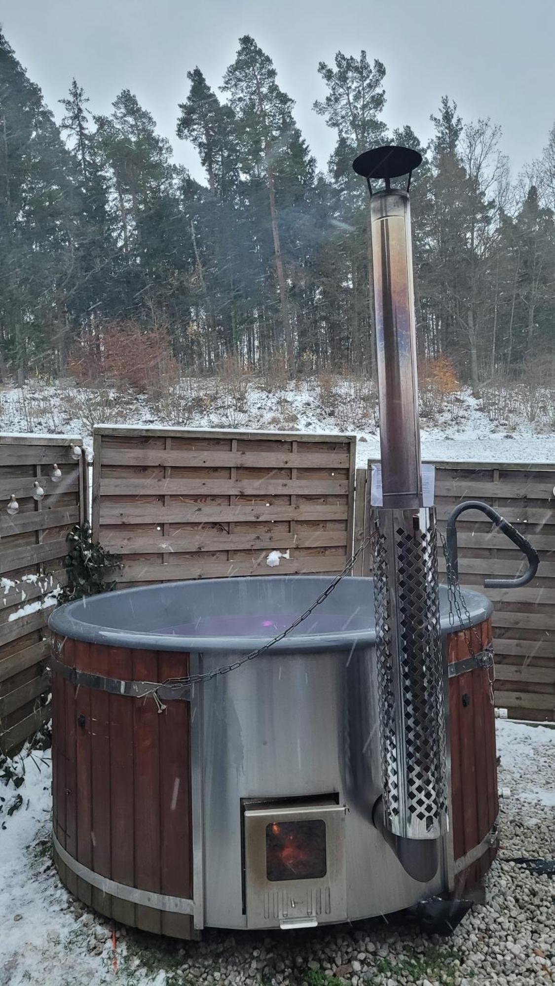 Ruhig Gelegene, Top Moderne Ferienwohnung - Hot Tub Und Sauna Gegen Aufpreis Neuhaus an Der Eger Luaran gambar